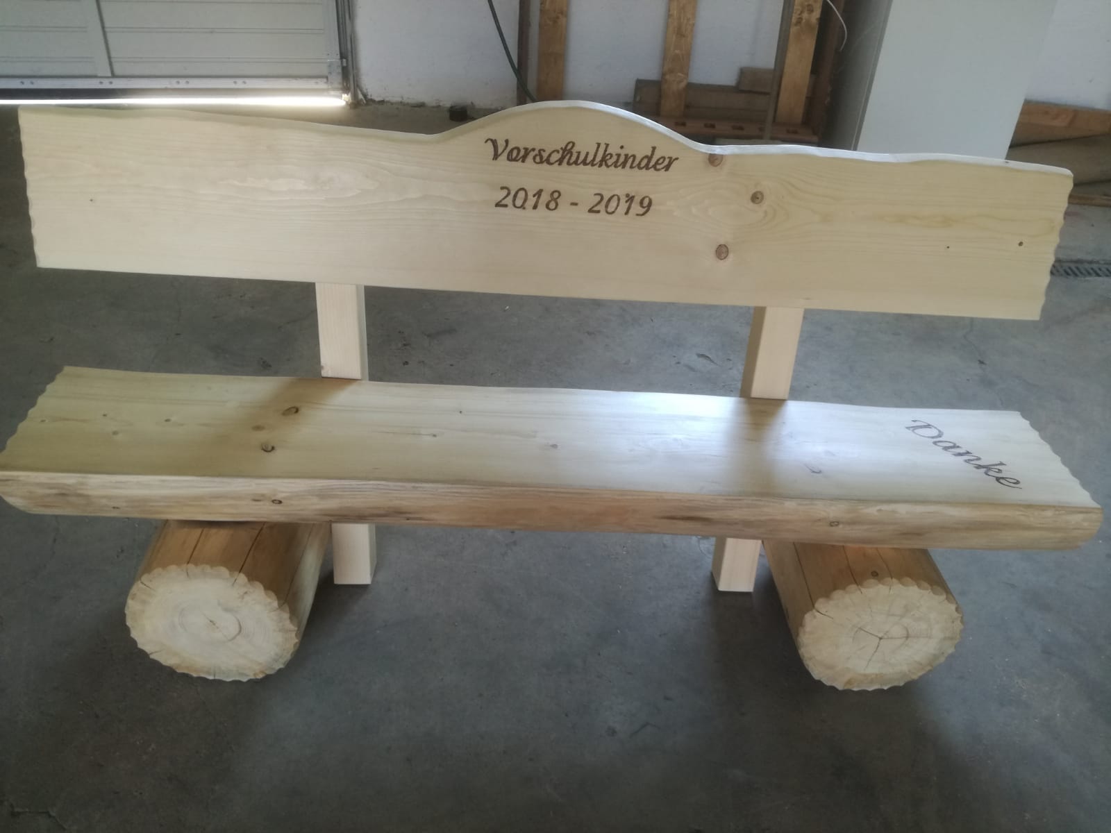  Holzbank für Kindergarten – halo-deko Motiv 